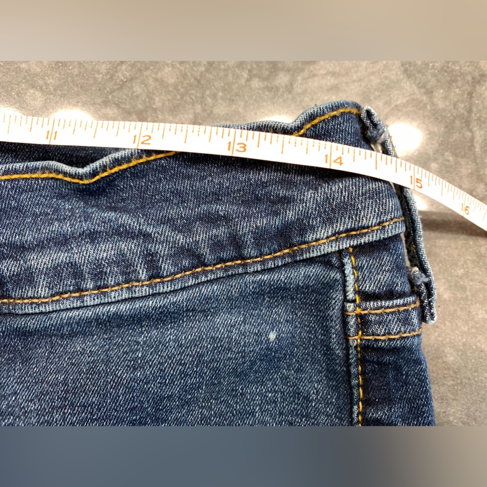 LEVI’S Signature Jean Shorts - Picture 6 of 7
